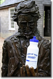 Henry david Thoreau statue & water bottle, Walden Pond, Concord, Massachusetts