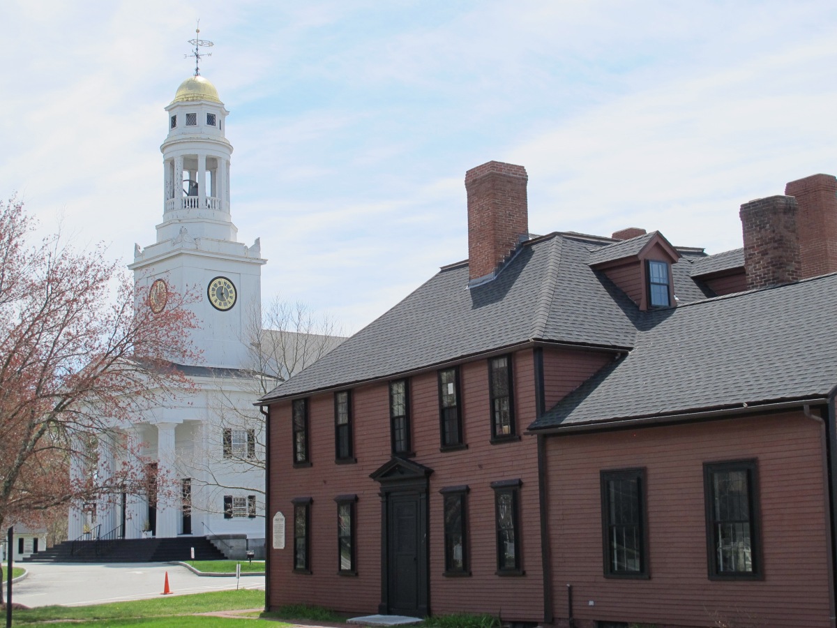 Wright Tavern and First Parish meetinghouse, Concord MA
